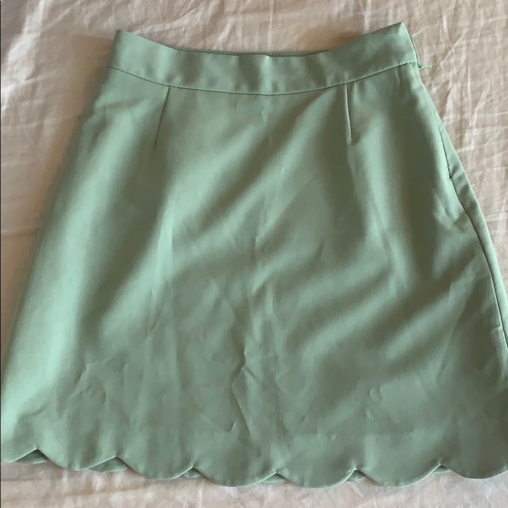 Scalloped mini skirt